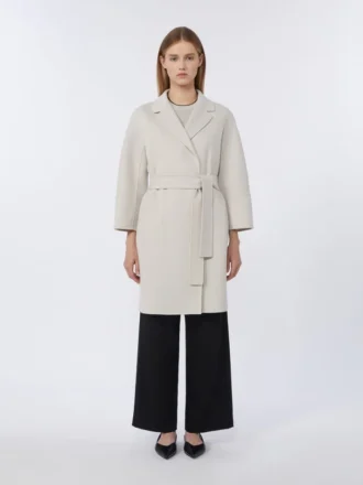 Manteau court en laine, ivoire