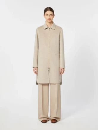 Manteau droit en cachemire, couleur sable