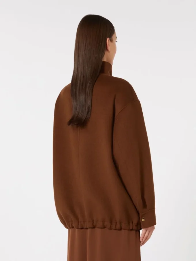 Manteau en laine, cachemire et soie, couleur chocolat