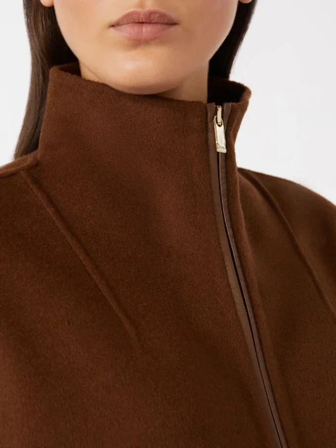 Manteau en laine, cachemire et soie, couleur chocolat