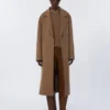 Manteau long en laine, couleur camel Manteau long en laine, couleur camel