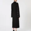Manteau long en laine coupe ajustée, noir