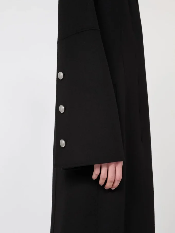 Manteau long en laine coupe ajustée, noir