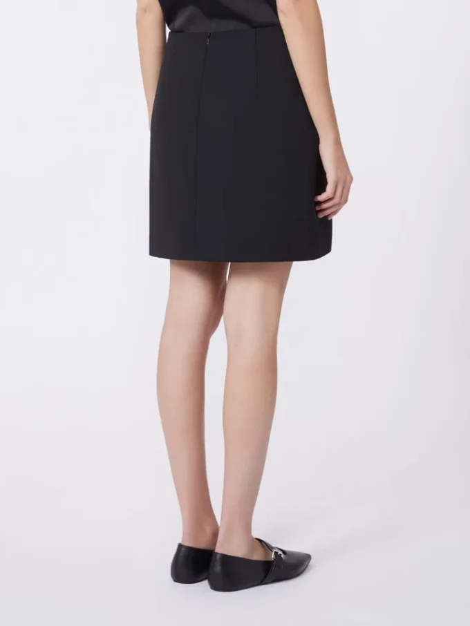Mini-jupe en gabardine stretch, noire Mini-jupe en gabardine stretch, noire