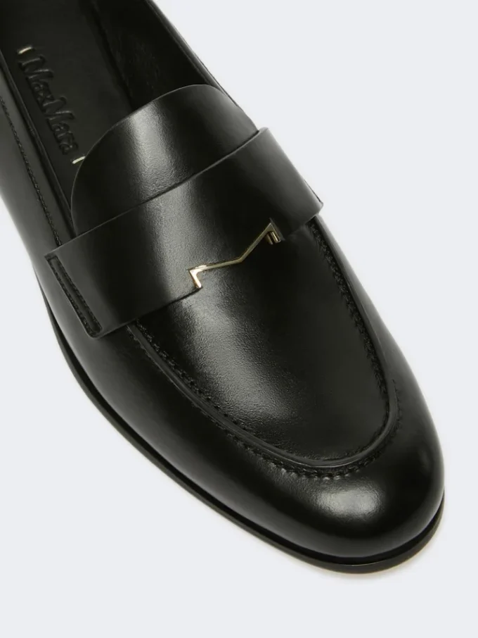 Mocassins en cuir semi-brillant, noir Mocassins en cuir semi-brillant, noir