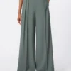Pantalon ample en laine et soie, vert foncé Pantalon ample en laine et soie, vert foncé
