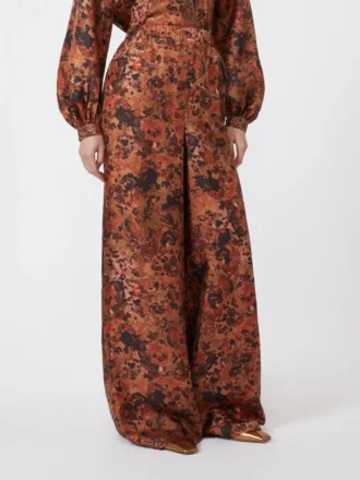 Pantalon ample en soie imprimée, couleur terre cuite