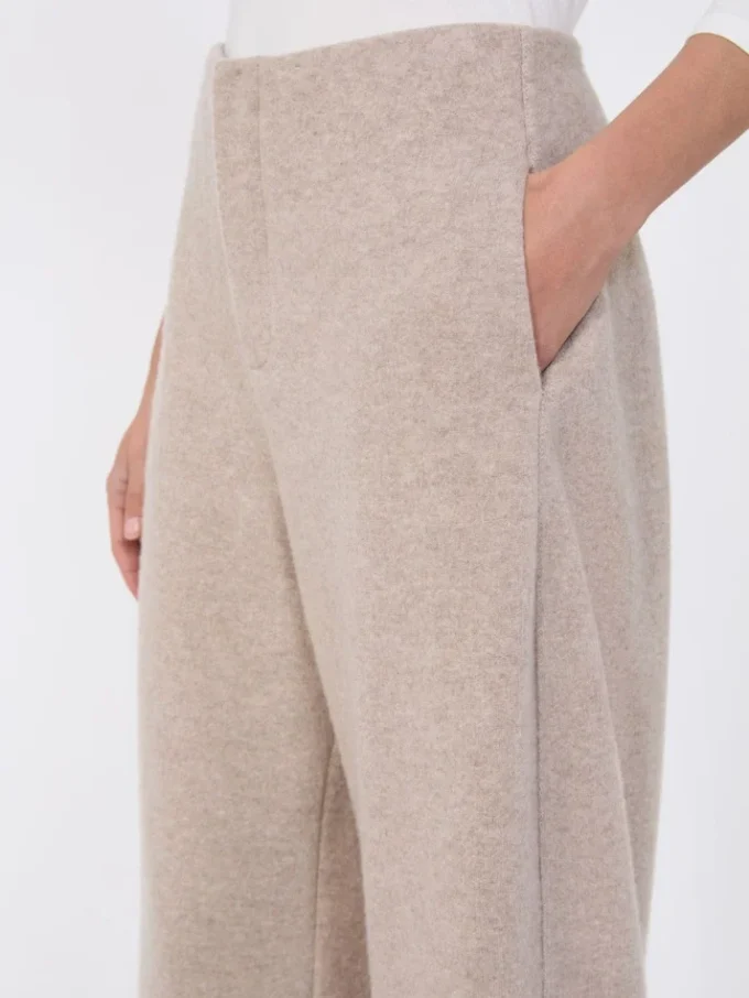 Pantalon en cachemire et molleton de laine, beige Pantalon en cachemire et molleton de laine, beige