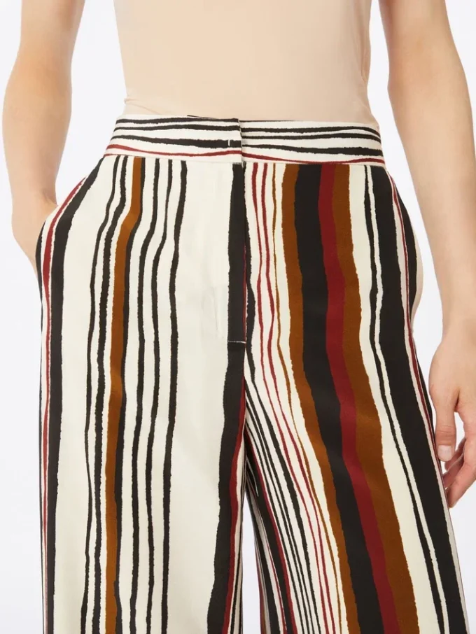 Pantalon en crêpe de Chine rayé, rouge brique