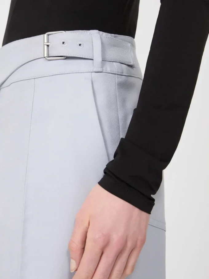 Pantalon en gabardine mélangée viscose avec empiècement, gris moyen Pantalon en gabardine mélangée viscose avec empiècement, gris moyen