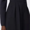 Pantalon en laine seersucker, bleu outremer Pantalon en laine seersucker, bleu outremer