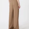 Pantalon en laine stretch, marron noisette Pantalon en laine stretch, marron noisette