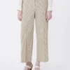 Pantalon en seersucker de coton et lin, couleur sable Pantalon en seersucker de coton et lin, couleur sable