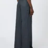Pantalon en sergé de lin à chevrons, gris moyen Pantalon en sergé de lin à chevrons, gris moyen