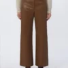 Pantalon en tissu enduit, couleur tabac