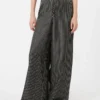 Pantalon large en soie imprimée, noir et blanc Pantalon large en soie imprimée, noir et blanc