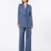 Pantalon léger en satin, couleur avio Pantalon léger en satin, couleur avio