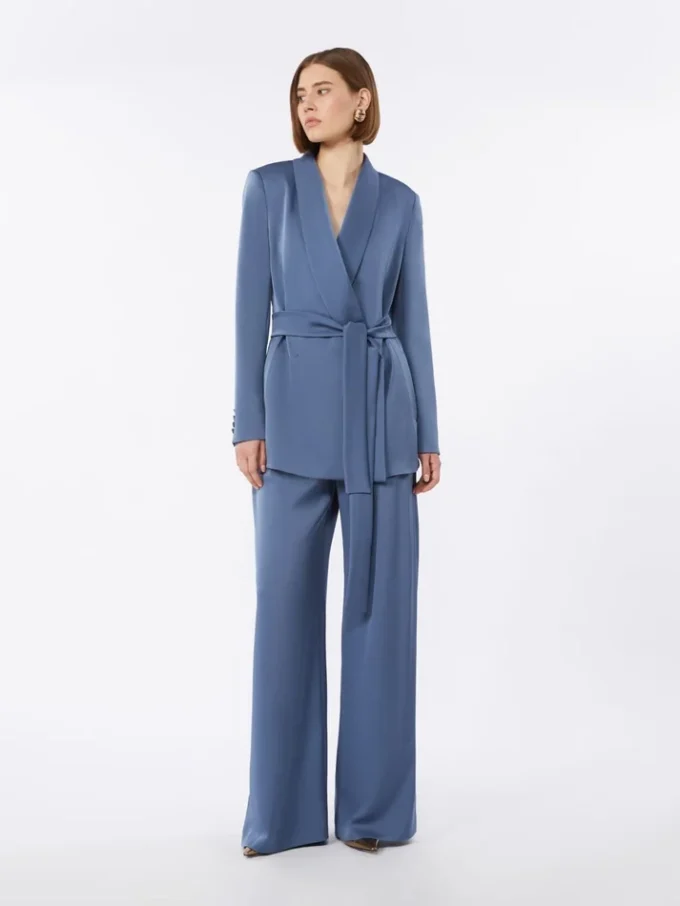 Pantalon léger en satin, couleur avio Pantalon léger en satin, couleur avio