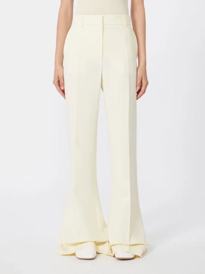 Pantalon évasé ajusté en viscose, ivoire Pantalon évasé ajusté en viscose, ivoire