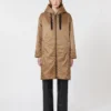 Parka matelassée en toile déperlante, couleur camel