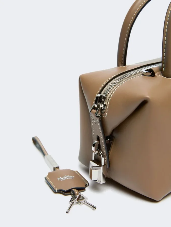 Petit sac bowler en cuir naturel, couleur boue