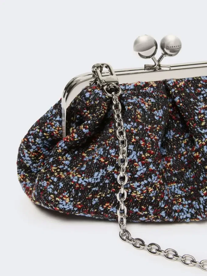 Petit sac Pasticcino en laine bouclée, couleur Avio Petit sac Pasticcino en laine bouclée, couleur Avio
