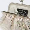 Petit sac Pasticcino en satin orné de strass, rose antique Petit sac Pasticcino en satin orné de strass, rose antique
