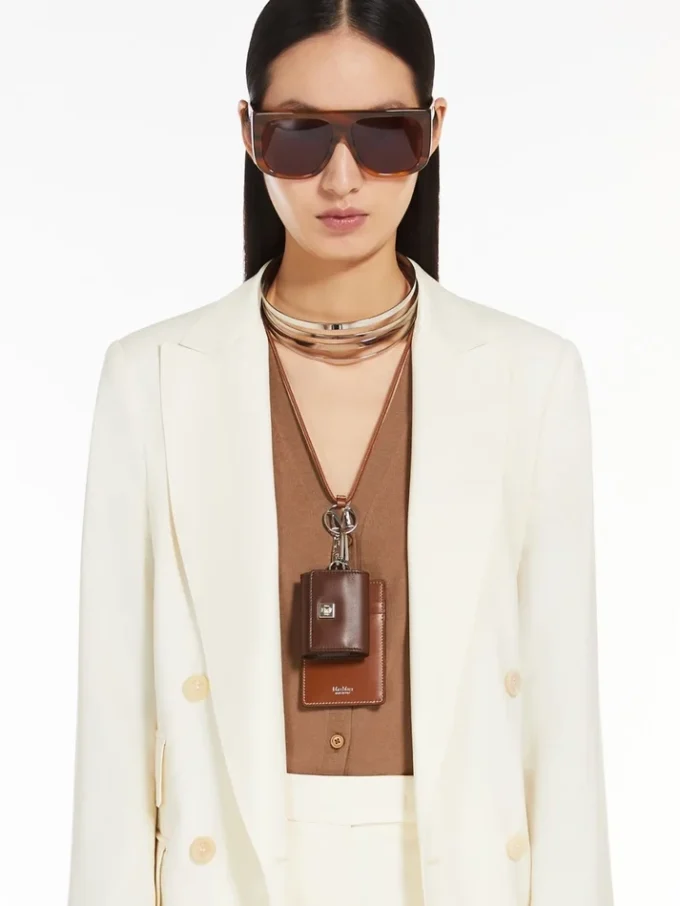 Porte-badge en cuir, brun ambré Porte-badge en cuir, brun ambré
