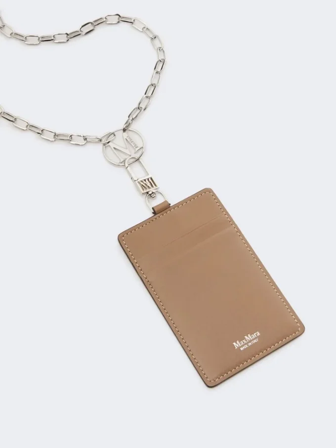 Porte-badge en cuir, couleur boue Porte-badge en cuir, couleur boue