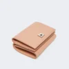 Portefeuille en cuir à trois volets, rose Portefeuille en cuir à trois volets, rose
