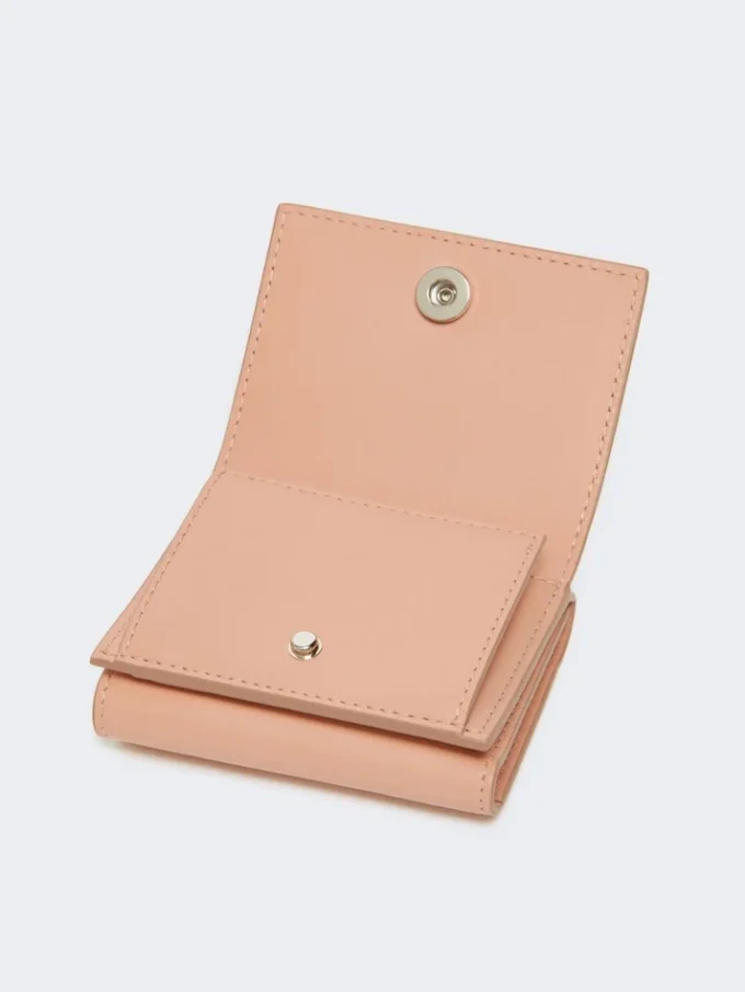 Portefeuille en cuir à trois volets, rose Portefeuille en cuir à trois volets, rose