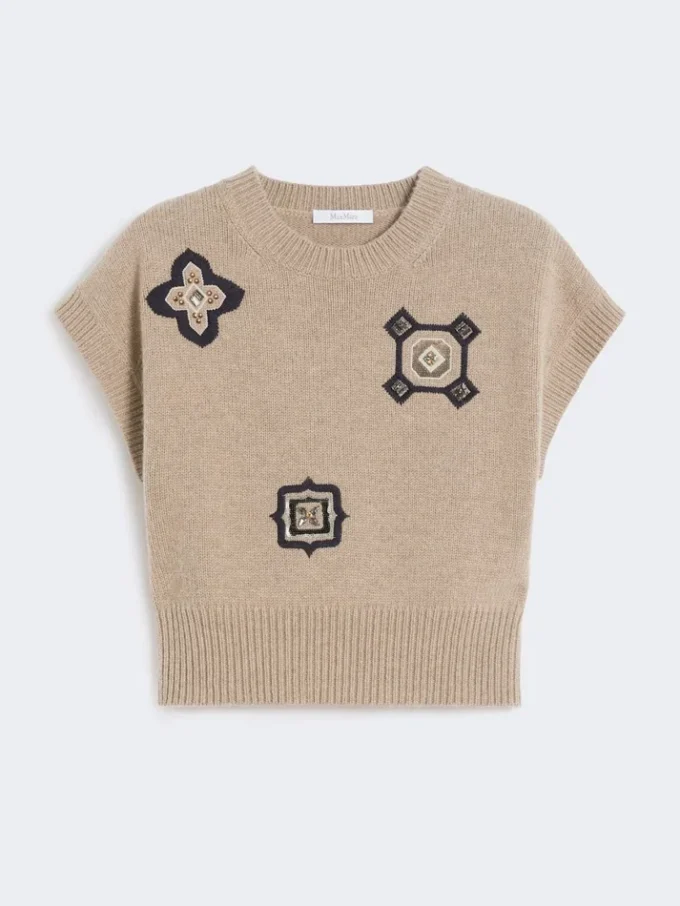 Pull court en laine et cachemire, couleur sable Pull court en laine et cachemire, couleur sable