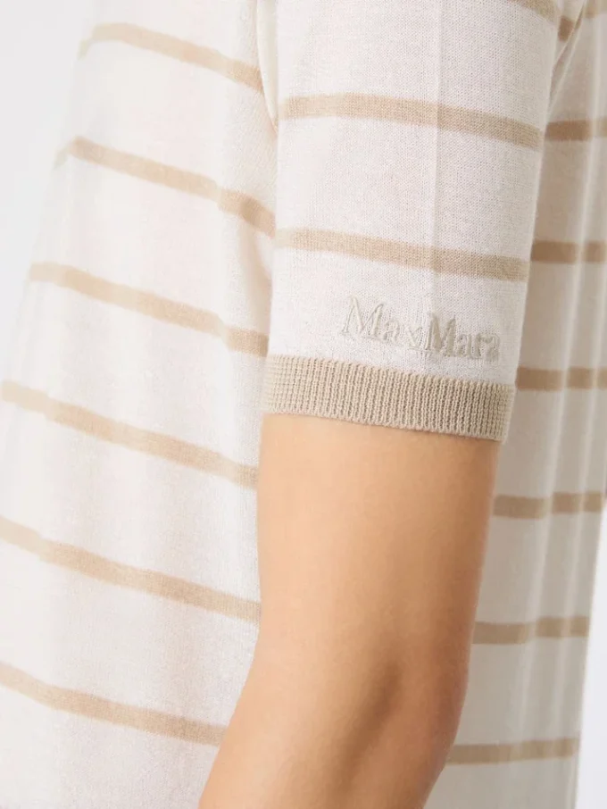 Pull en cachemire et soie, beige Pull en cachemire et soie, beige