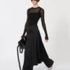 Pull en viscose à effet trompe-l’œil, noir Pull en viscose à effet trompe-l’œil, noir