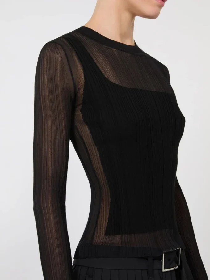 Pull en viscose à effet trompe-l’œil, noir Pull en viscose à effet trompe-l’œil, noir