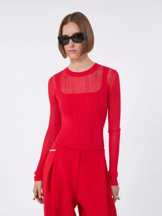 Pull en viscose à effet trompe-l’œil, rouge Pull en viscose à effet trompe-l’œil, rouge