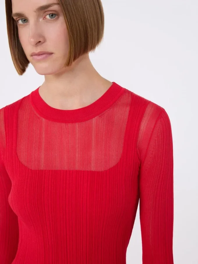 Pull en viscose à effet trompe-l’œil, rouge Pull en viscose à effet trompe-l’œil, rouge