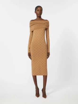 Robe en fil de laine, couleur dorée