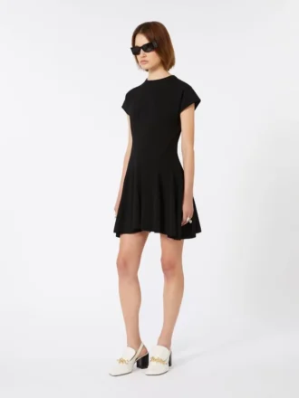 Robe en maille, ajustée à la taille, noire