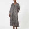 Robe en soie imprimée, noire Robe en soie imprimée, noire