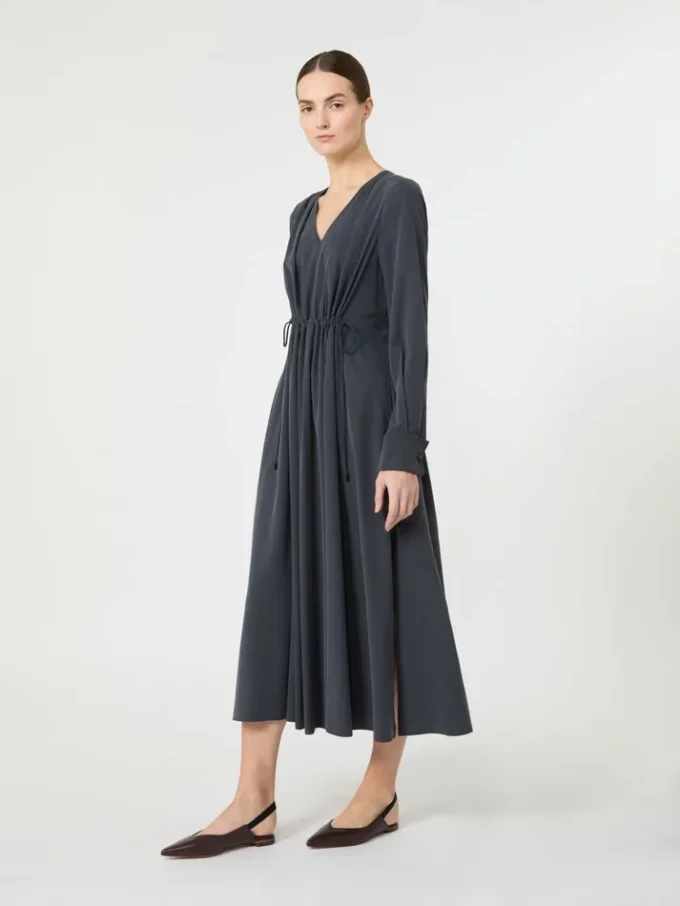 Robe en toile de soie délavée, bleu outremer