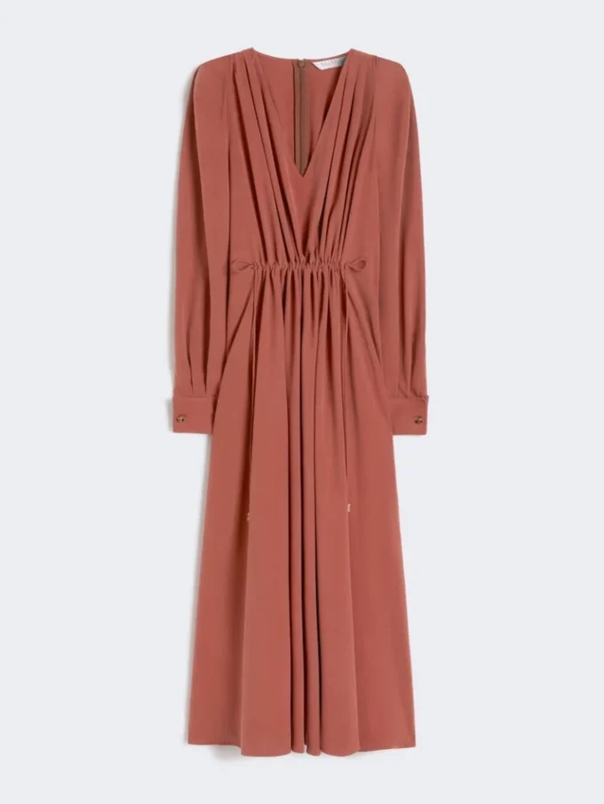 Robe en toile de soie délavée, couleur terre cuite Robe en toile de soie délavée, couleur terre cuite