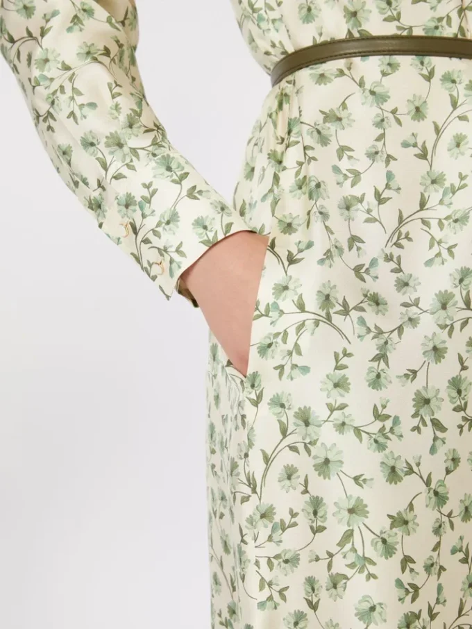 Robe en twill de soie imprimé, ivoire Robe en twill de soie imprimé, ivoire