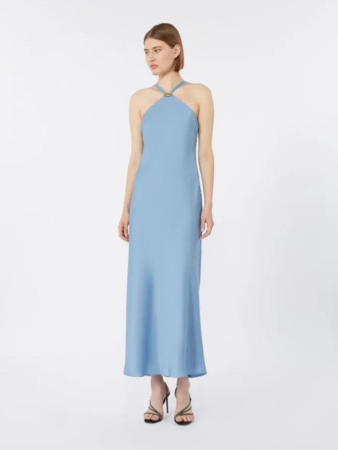 Robe légère en satin, bleu clair Robe légère en satin, bleu clair