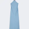 Robe légère en satin, bleu clair Robe légère en satin, bleu clair