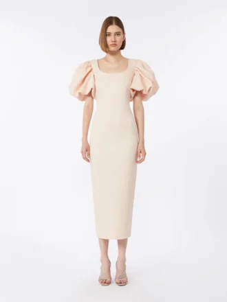 Robe longue en jacquard cloqué, couleur poudre