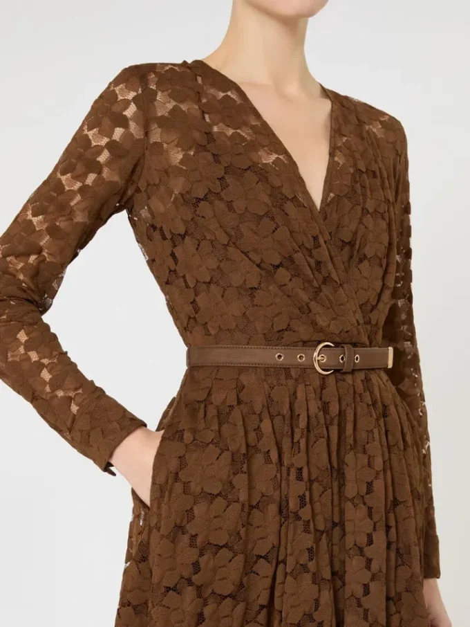 Robe midi en tulle, couleur chocolat Robe midi en tulle, couleur chocolat