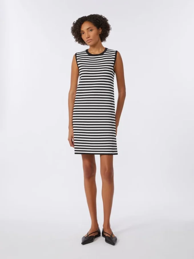 Robe sans manches en crêpe de viscose, noire Robe sans manches en crêpe de viscose, noire