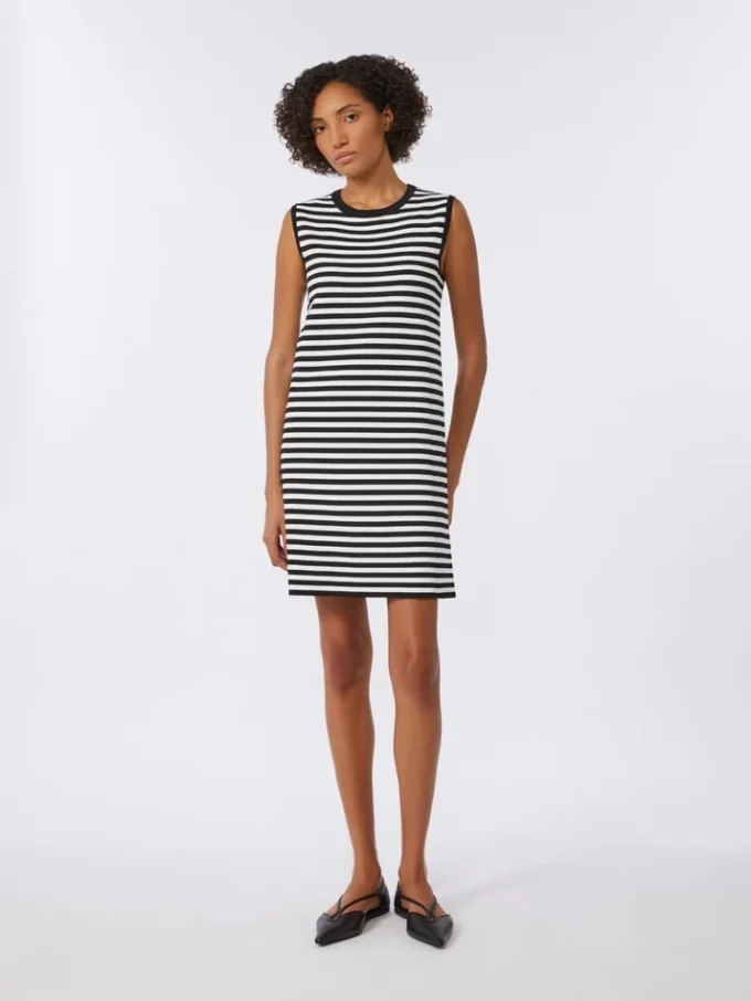 Robe sans manches en crêpe de viscose, noire Robe sans manches en crêpe de viscose, noire