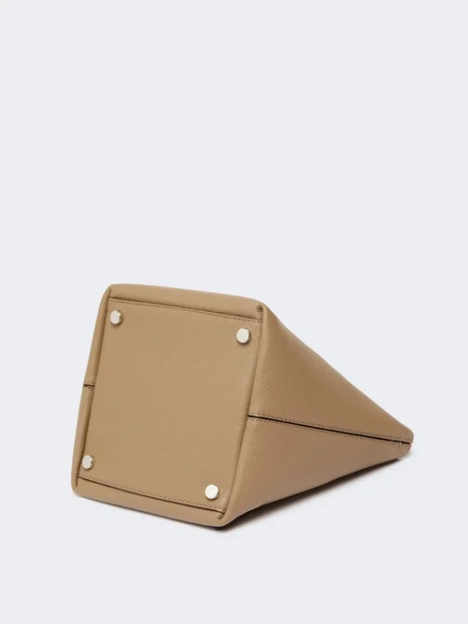 Sac Archetipo en cuir extra-petit, couleur boue Sac Archetipo en cuir extra-petit, couleur boue